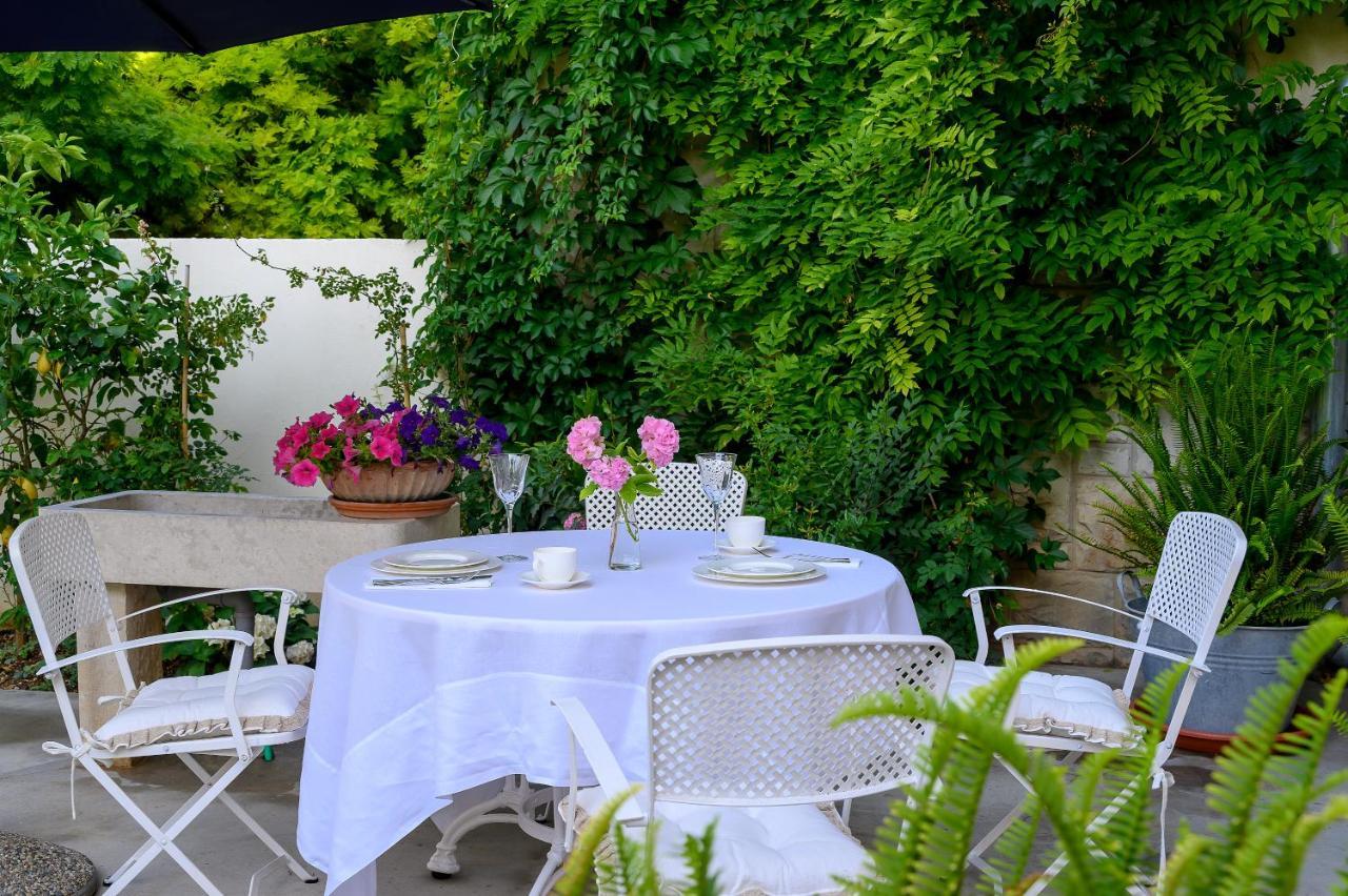 ספליט Palace Schoen Milesi - Esense Of Prestige - Private Pool - Free Parking - Old Money Style Luxury Rooms - Walking Distance To The Old Town, The Beach And All Amenities - Buralux Properties מראה חיצוני תמונה